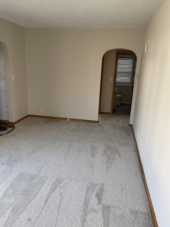 Building Photo - 209 Oakland Ave