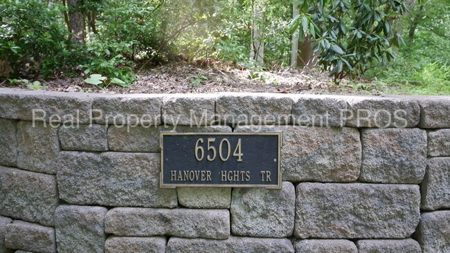 Building Photo - 6504 Hanover Heights Trl