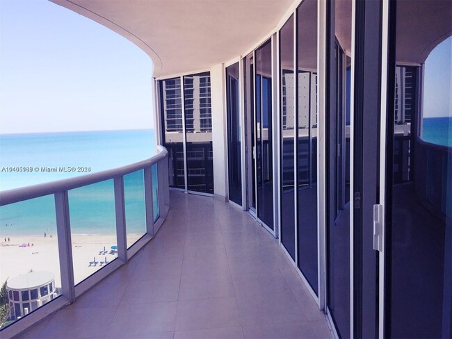 Foto del edificio - 17201 Collins Ave