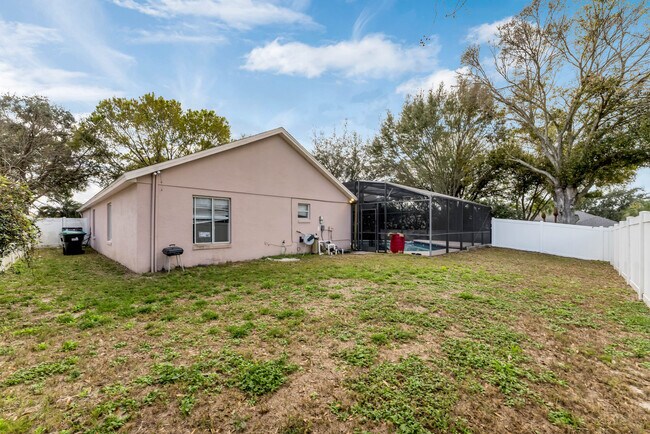 Foto del edificio - 1432 Saddleridge Dr