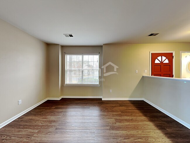 Building Photo - 312 Birkenstock Court