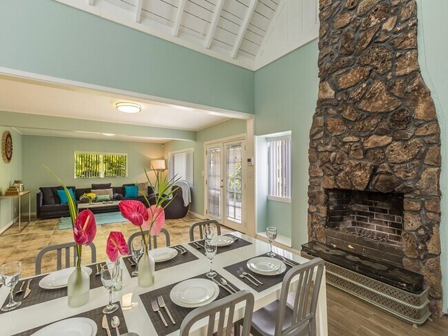 Foto del edificio - Historic Home+guest cottage in Kahala near the Beach w/Pool & AC: Ho'okipa Villa