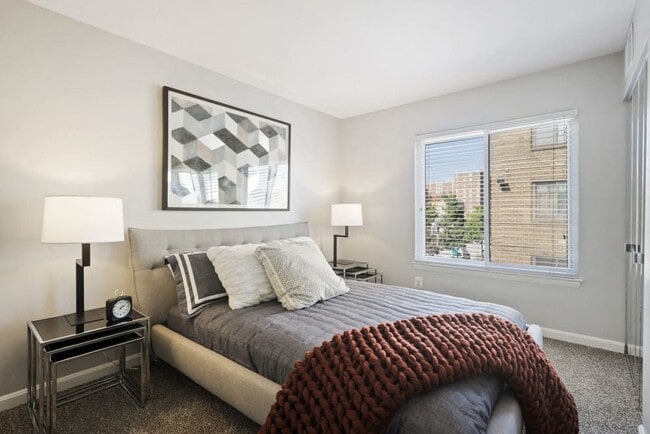 Building Photo - Washington Apartments*