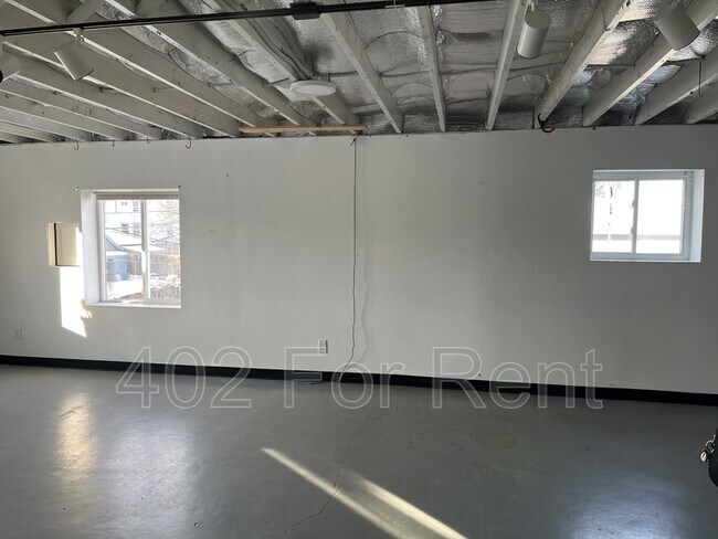 Building Photo - 5701 NW Radial Highway - White Wall