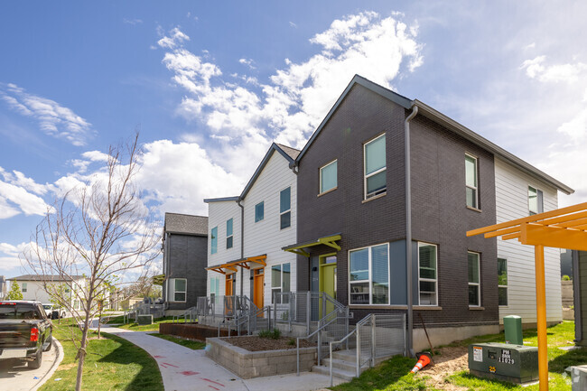 Building Photo - Overlook and Burdette + Wade