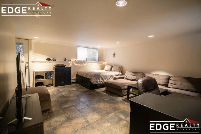 Photo - 2 Hingham St Apartment