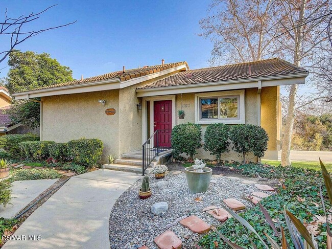 Building Photo - 204 Estrellita Ln