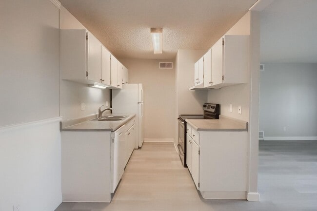 Building Photo - 10211 Ura Ln