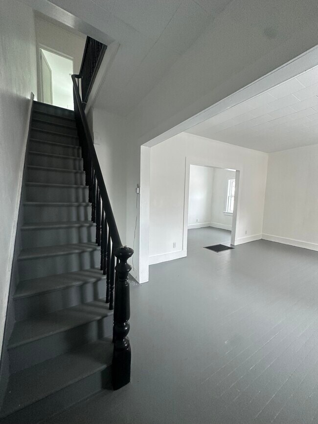 Foto del edificio - 9 N Water St