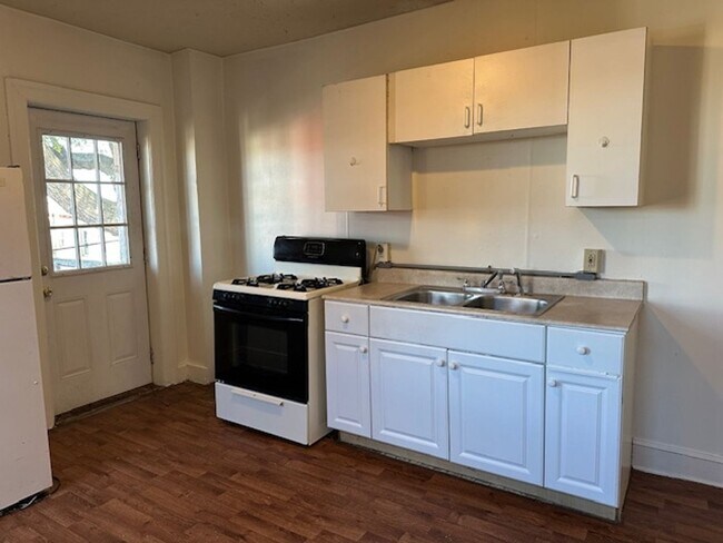 Foto del edificio - 735 E Chestnut St