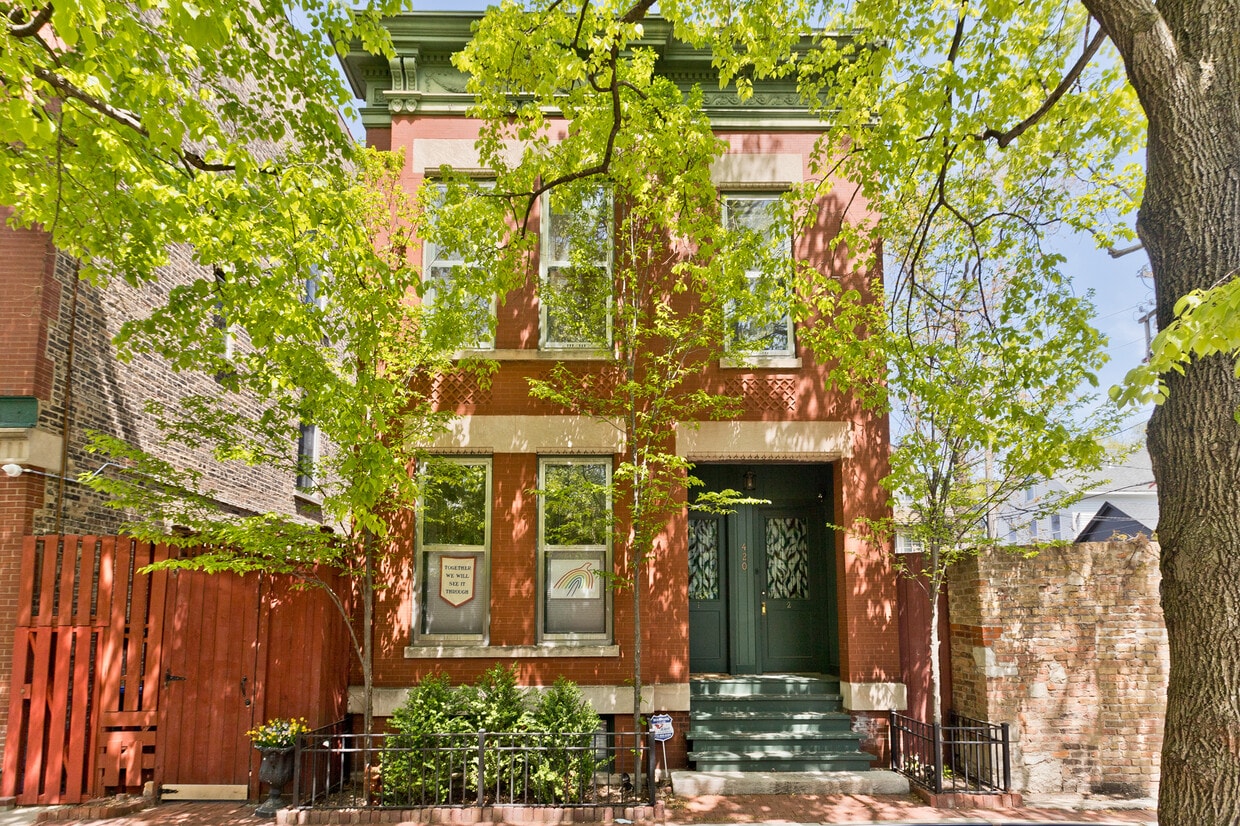 420 W Eugenie St Unit 2, Chicago, IL 60614 Condo for Rent in Chicago