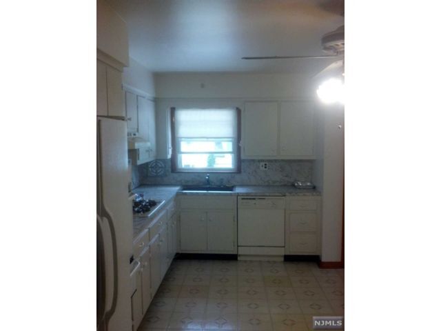 Foto del edificio - 366 Wilson Ave