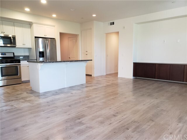 Foto del edificio - 3300 Merida Ln