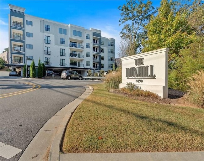 Building Photo - 6890 Peachtree Dunwoody Rd NE