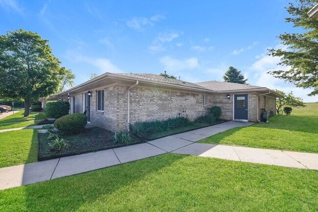 Building Photo - 339 Lewis B Moore Dr