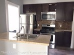 Foto principal - 819 Ottawa Ave NW