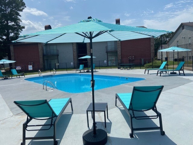 POOL - The Grove on Brockington