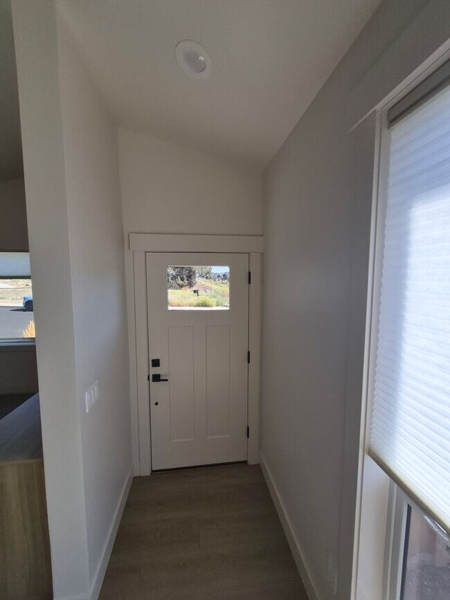 Building Photo - 3783 SW 47th St