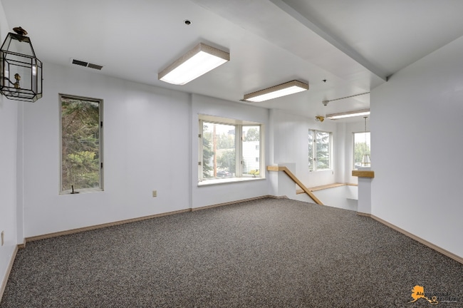 Building Photo - 800 M St