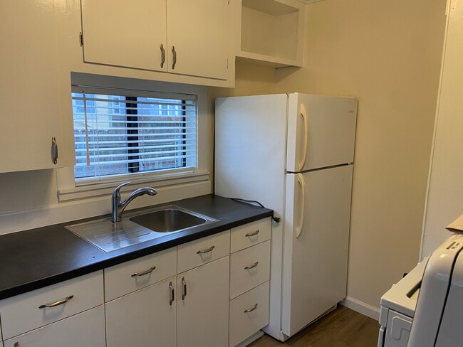 Foto del edificio - 1237 West Ave