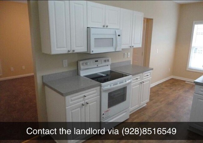 Building Photo - 4240 Beacon Crest Way