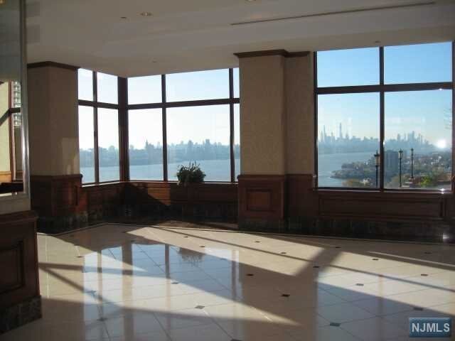 Building Photo - 100 Old Palisade Rd