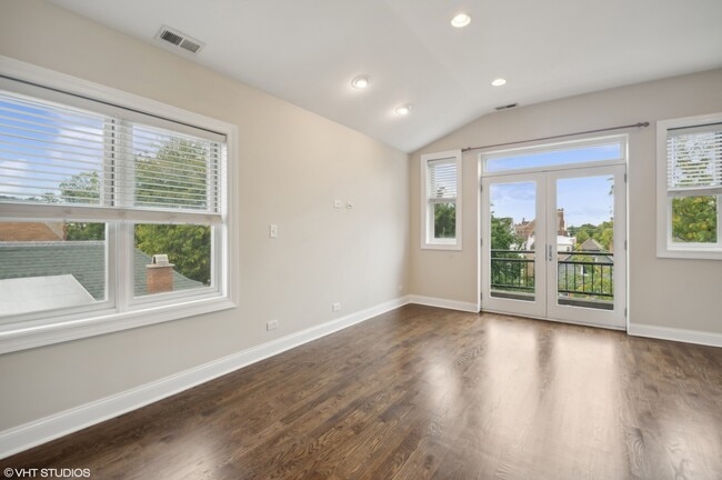 Foto del edificio - 3519 W Medill Ave