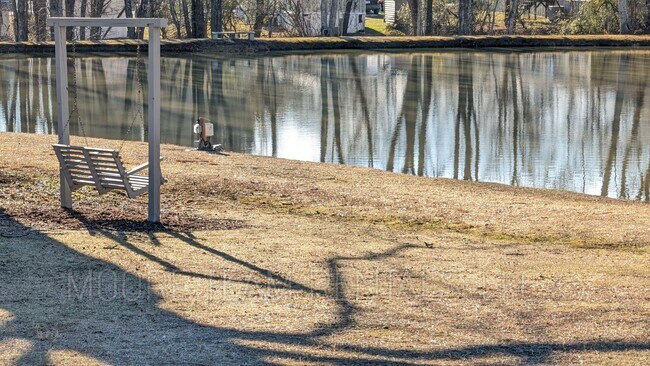 Foto del edificio - 3/2 Home in Fletcher - Pond Access