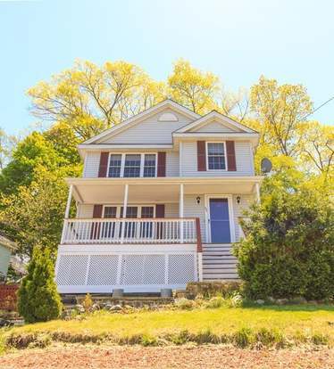 Foto principal - 63 Crescent Ln