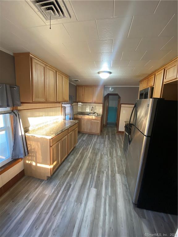 146 Olivia St, Derby, CT 06418 Room for Rent in Derby, CT