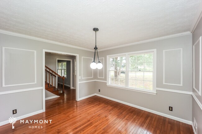 Foto del edificio - 3560 Clubhouse Ln SE