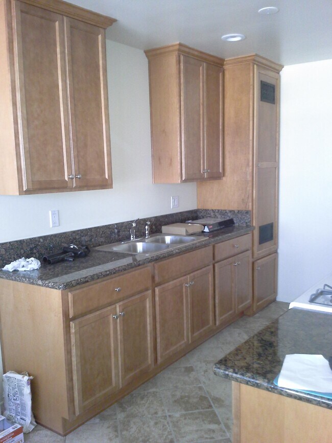 Building Photo - 16652 Crenshaw Blvd