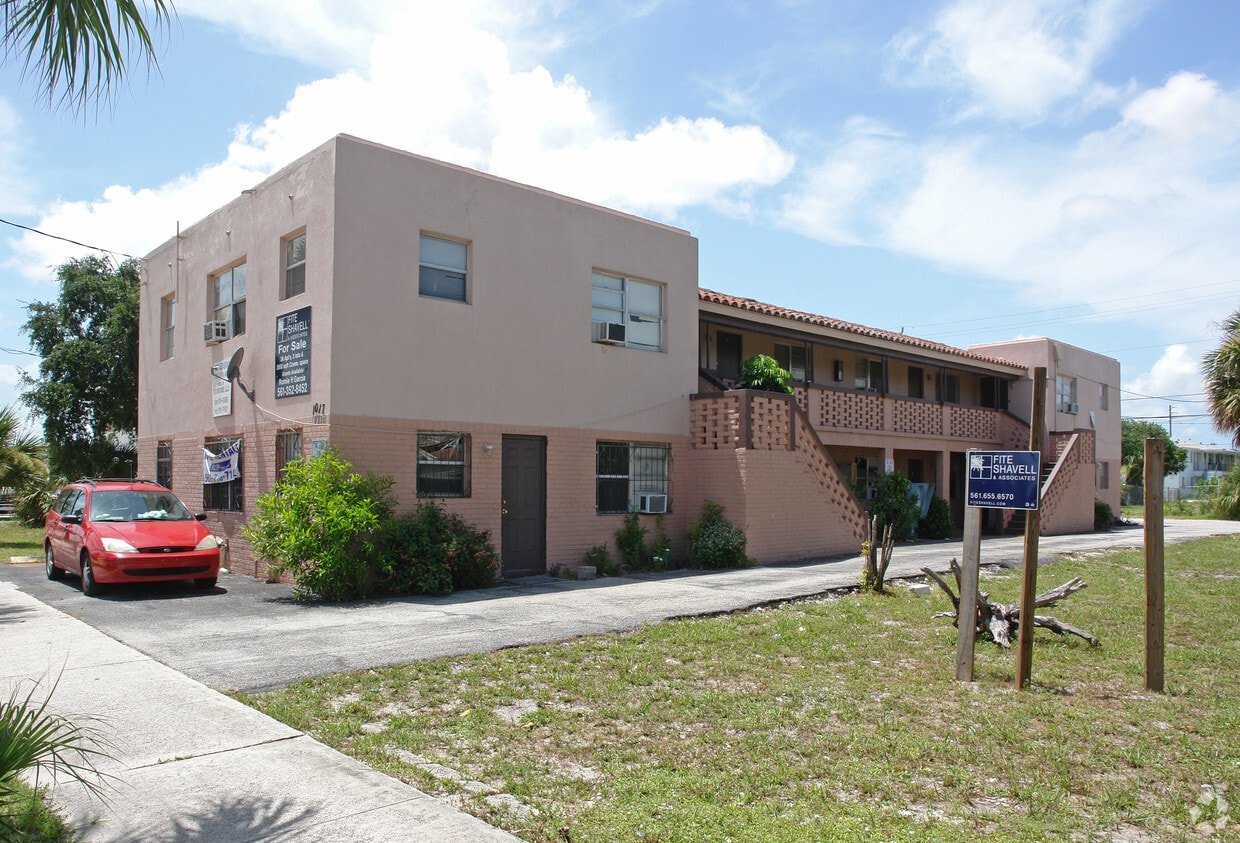Primary Photo - 1017 Palm Beach Lakes Blvd.