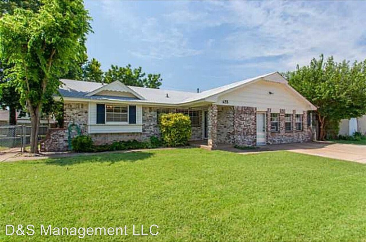 Primary Photo - 4 br, 1.5 bath House - 628 Sunset Drive