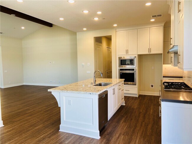 Foto del edificio - 10821 Lago Ct.