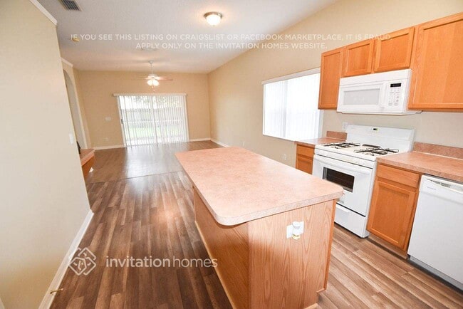 Foto del edificio - 6926 Exeter Park Pl