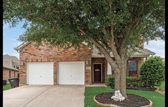 Building Photo - 15704 Ringdove Ct