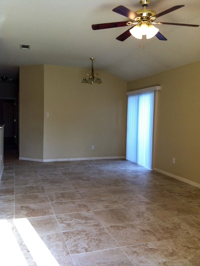 Building Photo - 8701 Talyne Chaise Cir