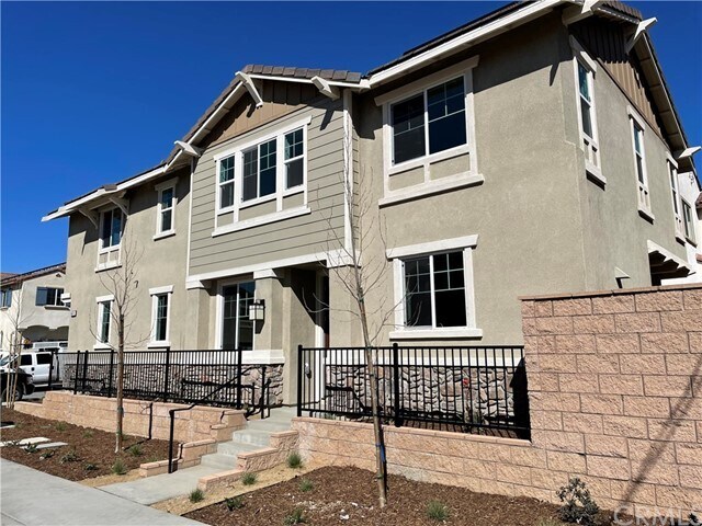 Building Photo - 16074 Symphony Ln