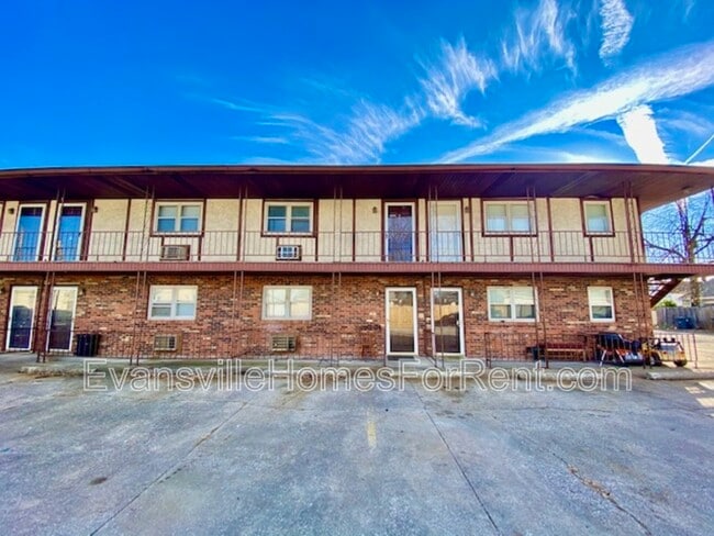 Building Photo - 1012 Mary St