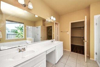 Building Photo - 1607 Parkview Ln