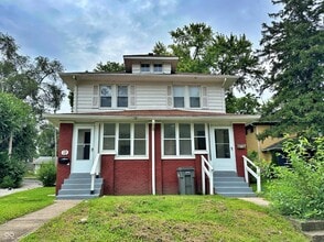 Building Photo - 19 S Spencer Ave