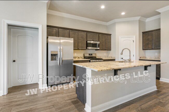 Foto del edificio - 612 Claiborne Trails Dr