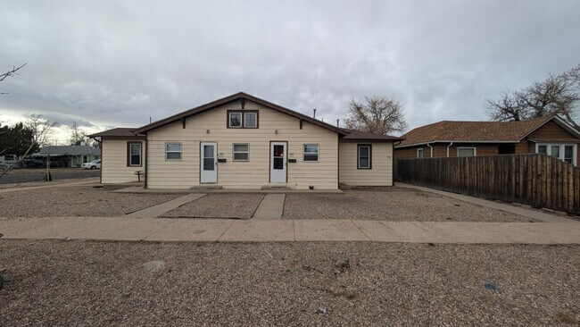 Foto del edificio - 400 E 9th St