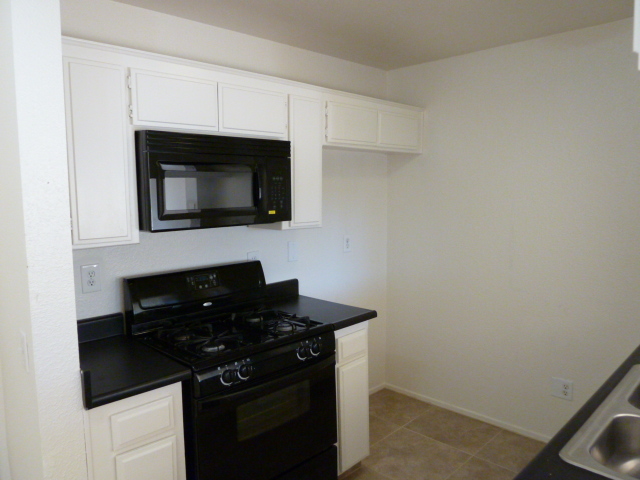 Building Photo - 11136 Hesby St