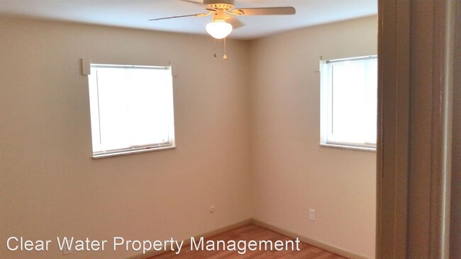 Foto del edificio - 2413-2415 Charlestown Rd
