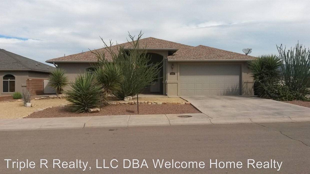 Primary Photo - 3 br, 2 bath House - 281 Bosque