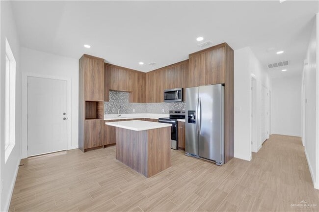 Foto del edificio - 12 Estevan St