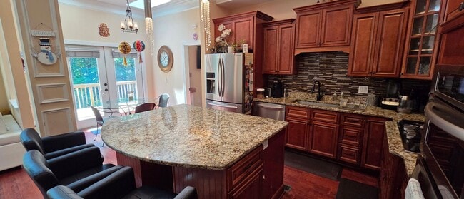 Building Photo - Executive home in Lewisville gated community