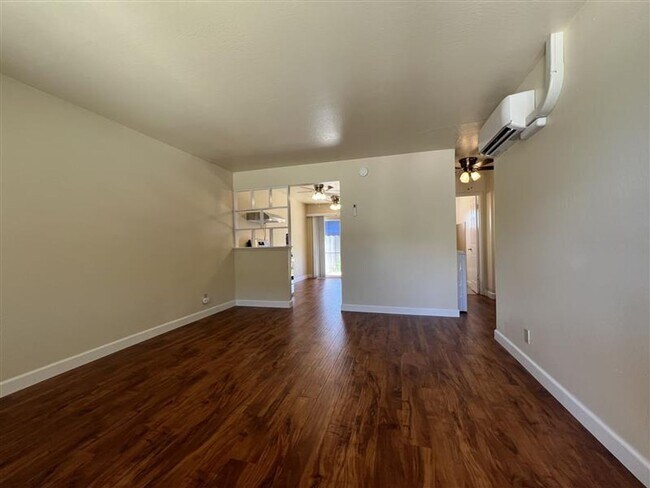 Building Photo - Charming Folsom Duplex near Folsom Zoo, Library, Old Town, and More!